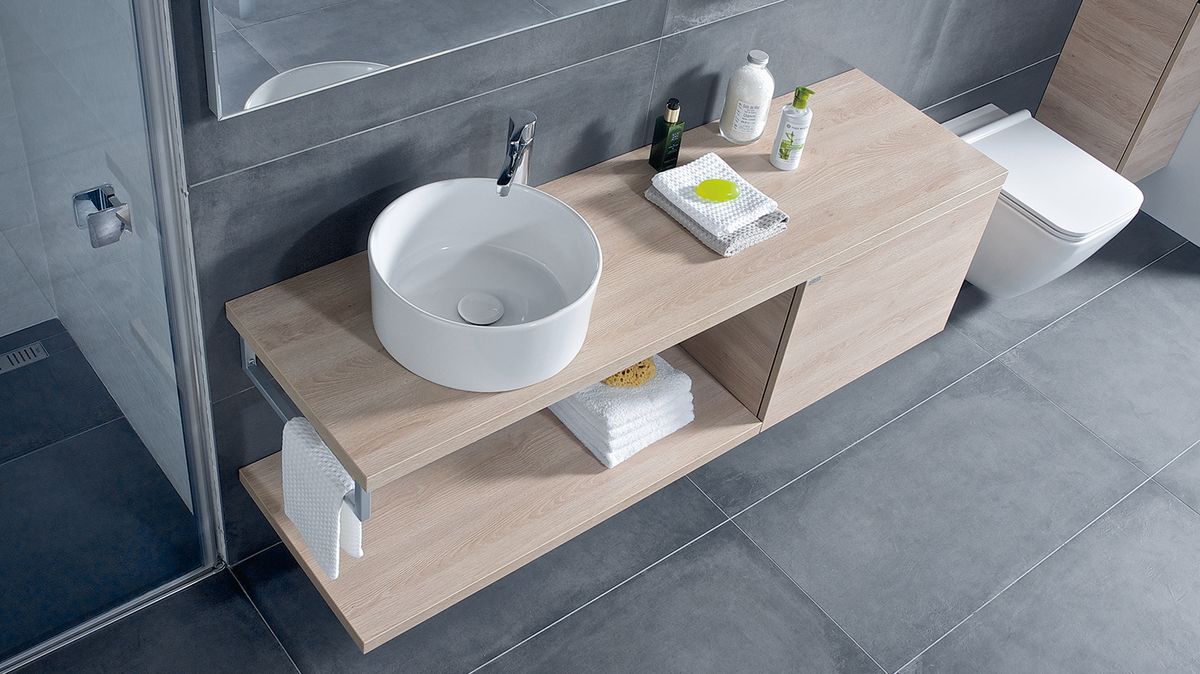 Koupelnový nábytek vybírejte v duchu minimalismu